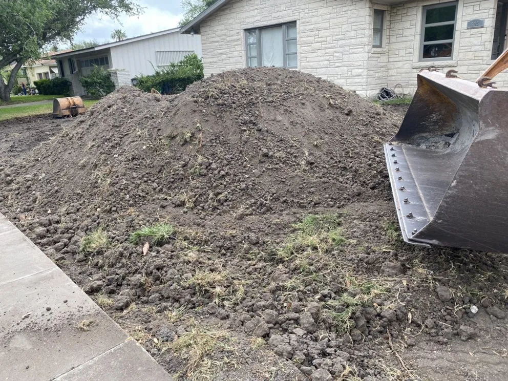 Expert lawn mowing service experts serving CORP CHRISTI, TX - Associated Services