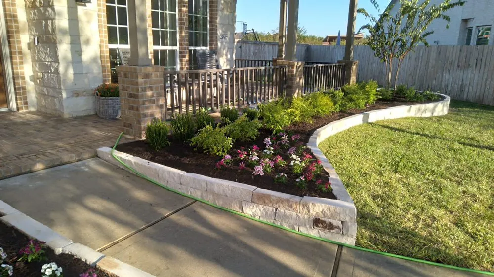 Expert lawn mowing service with custom design in Houston, TX by Astro lawn scape services