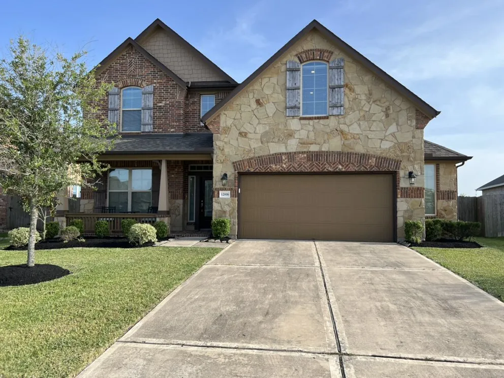 Local outdoor landscaping near you in Houston, TX by Astro lawn scape services