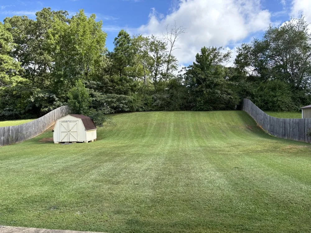 Local garden landscaping in Brookwood, AL by A&T Landscaping