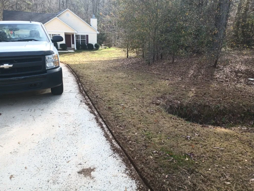 Expert landscaping services for homes across Warner Robins, GA - A&T Lawncare Service