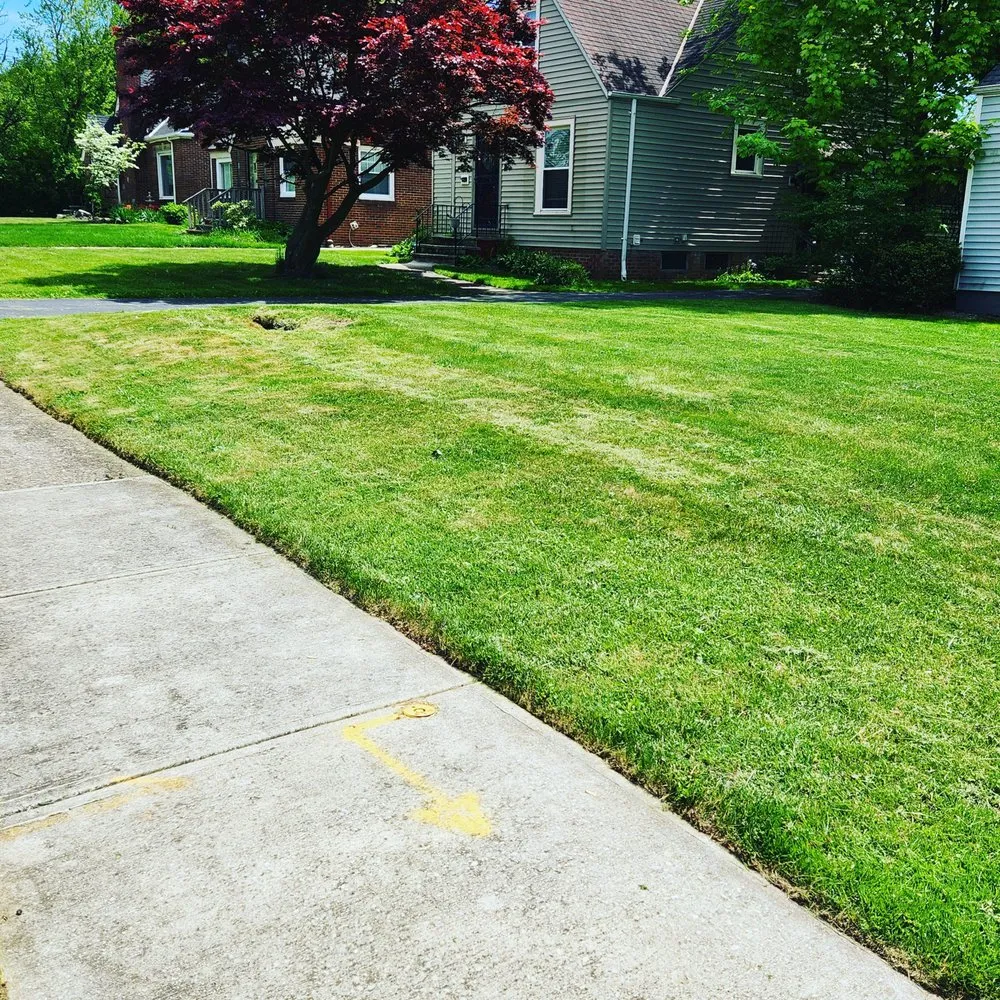 Reliable garden landscaping in Cleveland, OH by At Your Service Landscaping