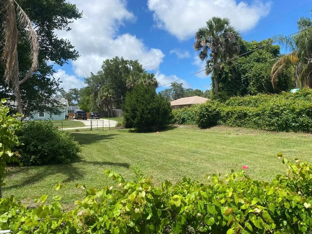 Local outdoor landscaping experts serving Daytona Beach, FL - Athletic Lawn Care