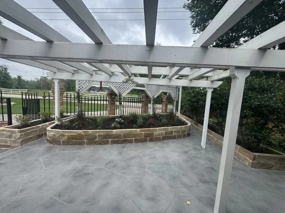 Top-rated yard maintenance for outdoor upgrades across Pearland, TX - Atilano Landscaping