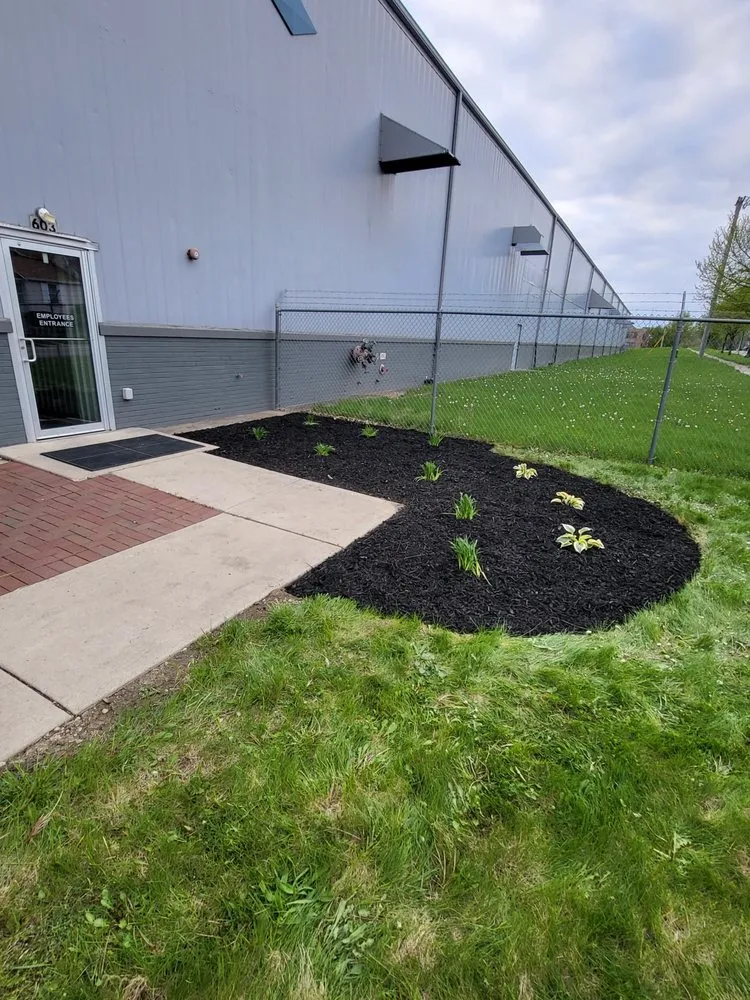 Custom landscape design experts serving Piqua, OH - Atkins Elite lawncare