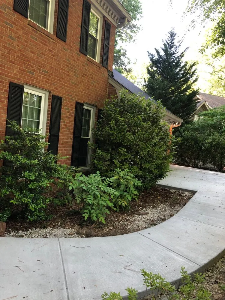 Professional lawn mowing service in Gainesville, GA by Atlanta Landscaping Matters