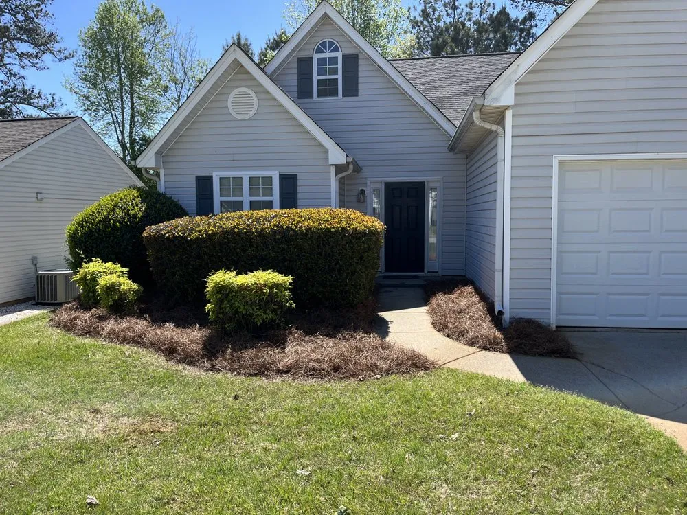 Reliable yard maintenance in Lawrenceville, GA - Atlanta Lawn Masters