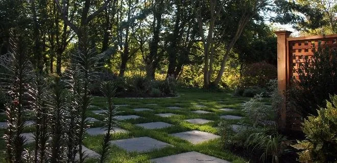 Custom lawn care service in Jamestown, RI by Atlantic Lawn and Garden