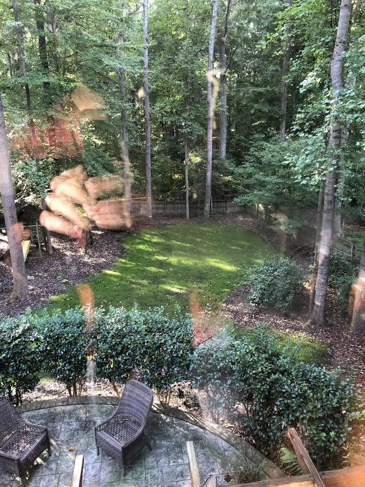 Trusted yard maintenance in Apex, NC by Atlantic Mulch
