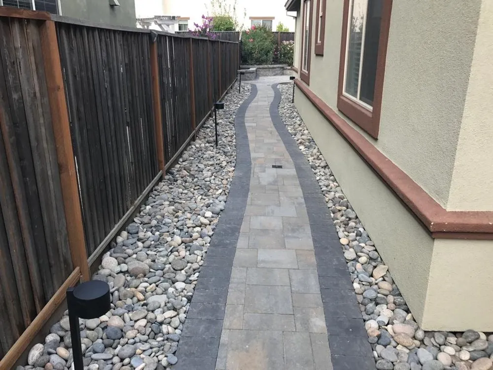 Professional yard cleanup service for beautiful yards in Oakland, CA by Atlantis Landscape Services