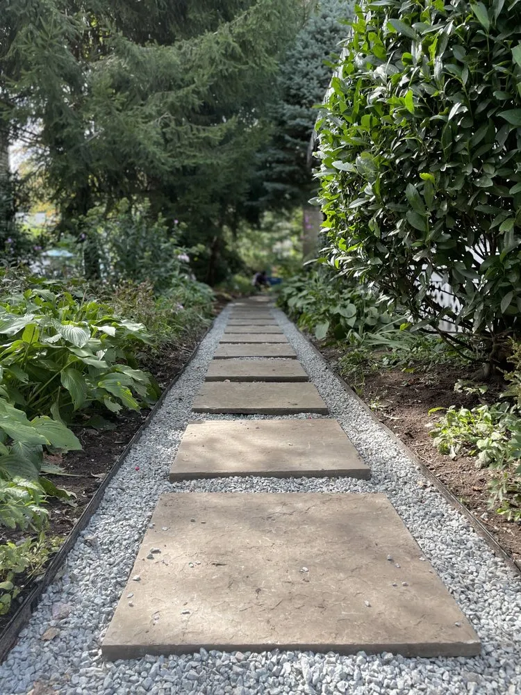 Custom residential landscaping in River Edge, NJ by Atlas Landscapes