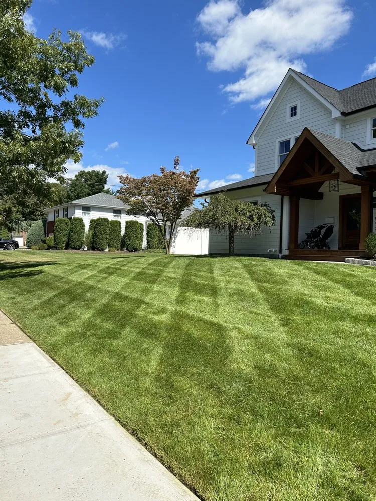 Expert garden landscaping in River Edge, NJ by Atlas Landscapes