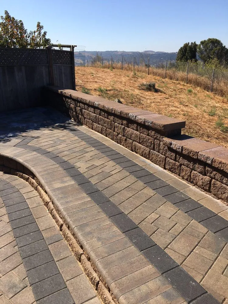 Reliable yard cleanup service for year-round maintenance across San Mateo, CA - Atlas Pavers Co.