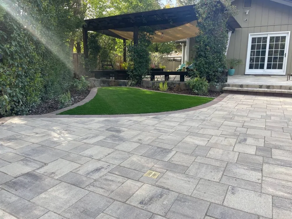 Top-rated lawn mowing service in Santa Rosa, CA - Atlas Pavers