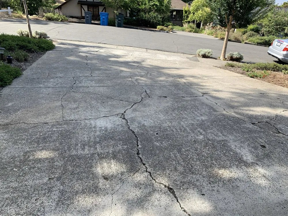 Custom outdoor landscaping in Santa Rosa, CA by Atlas Pavers