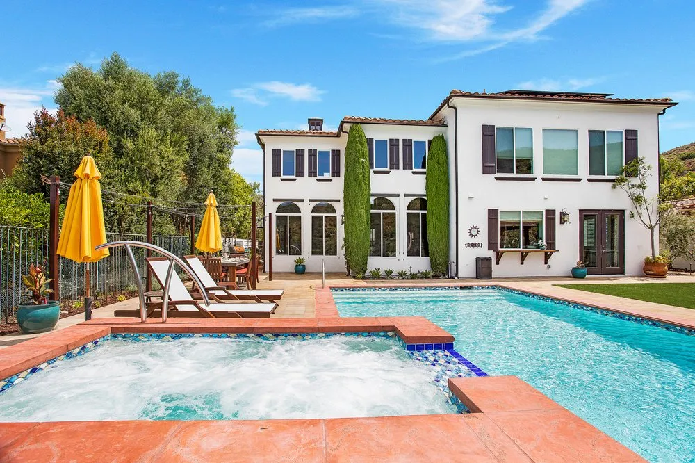 Professional residential landscaping for residential properties in Laguna Niguel, CA by Atlas Pools