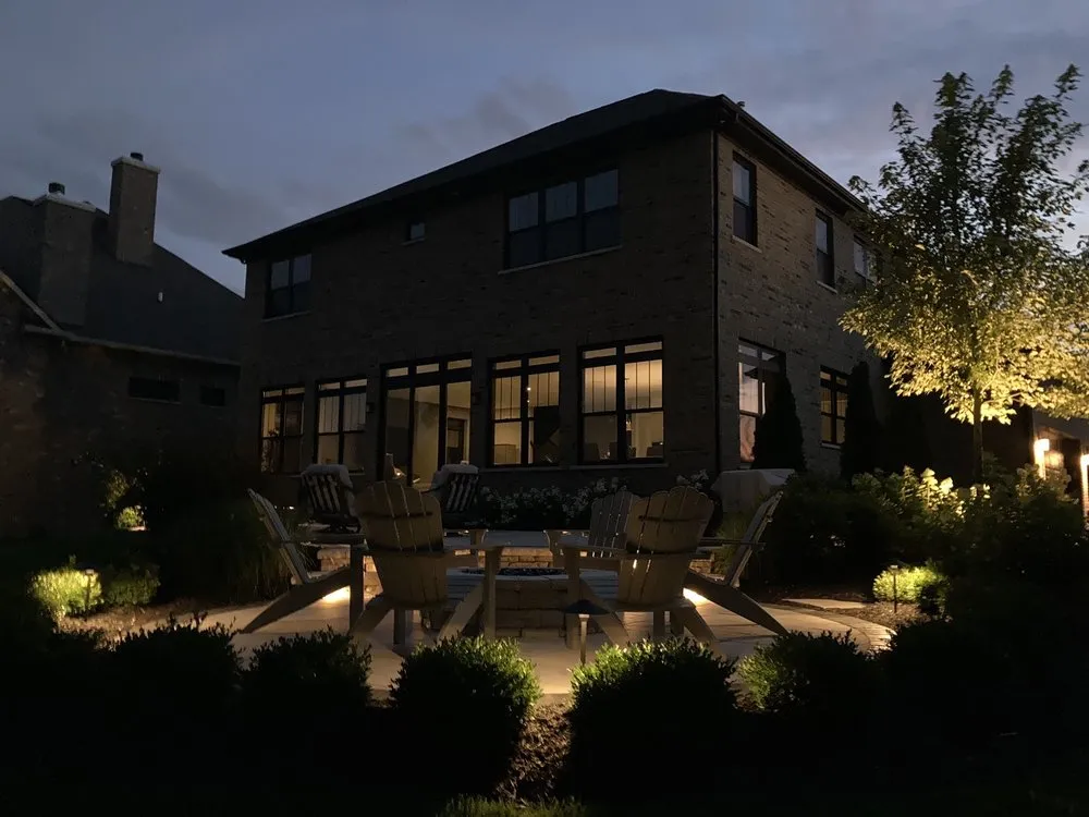 Reliable garden landscaping experts serving Crystal Lake, IL - Atmospheric Lighting