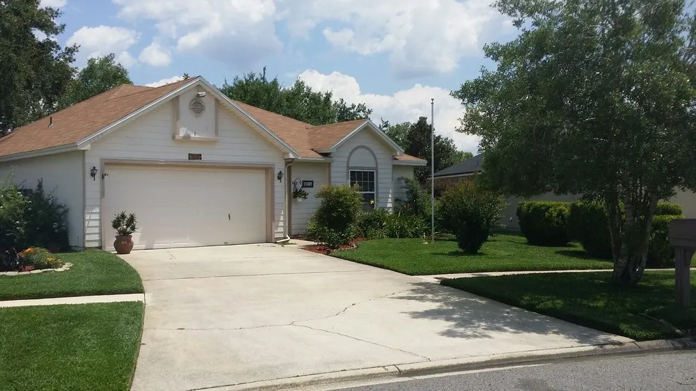 Affordable yard maintenance in Fleming Island, FL by Atrue Landscape Management