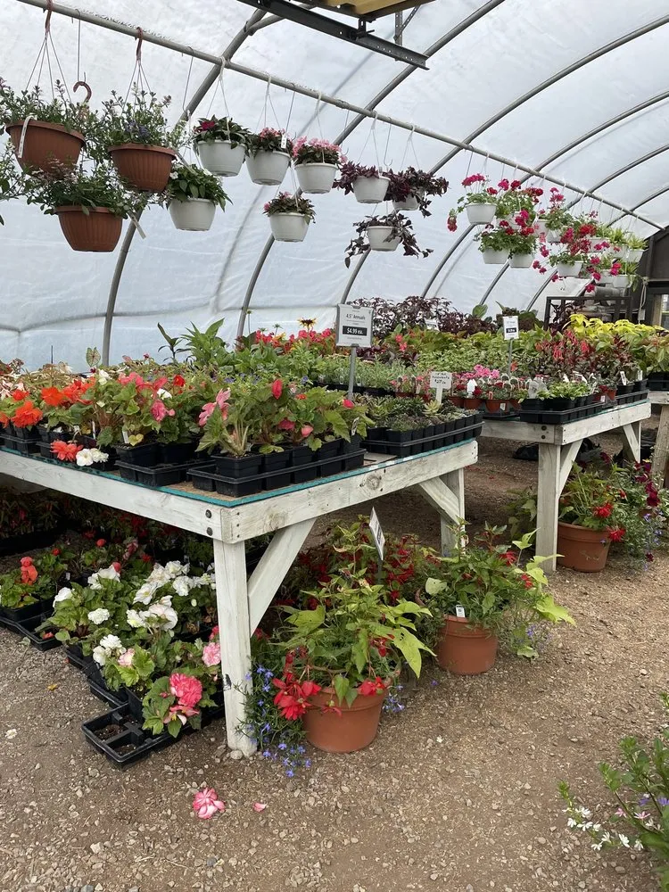 Trusted garden landscaping for residential properties across Rochester Hills, MI - Auburn Oaks Nursery