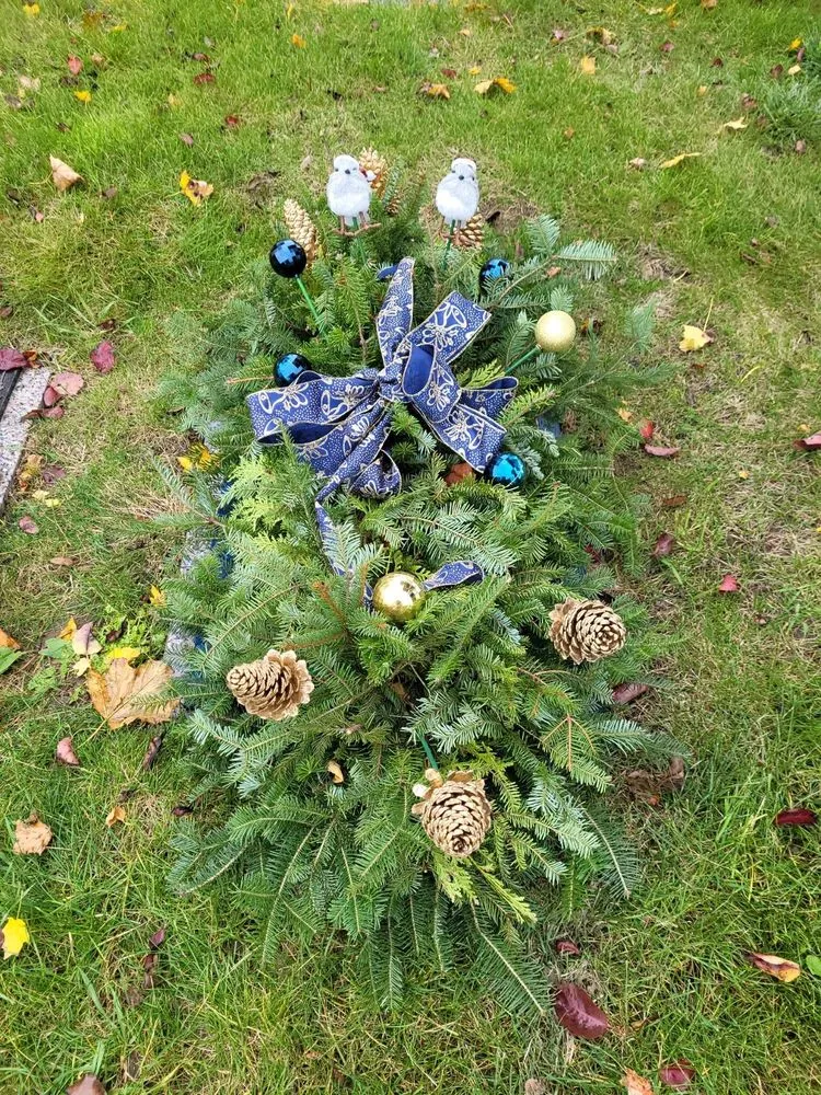 Local lawn mowing service in Rochester Hills, MI by Auburn Oaks Nursery