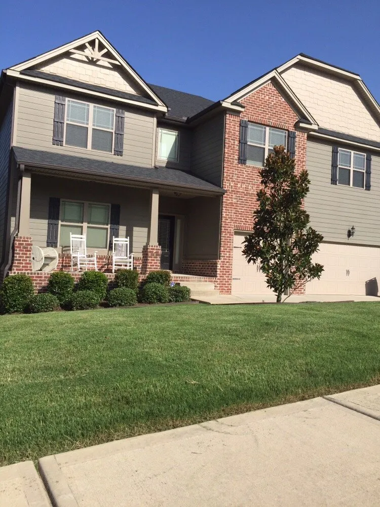 Top-rated garden landscaping for homes in Augusta, GA by Augusta Lawn Care