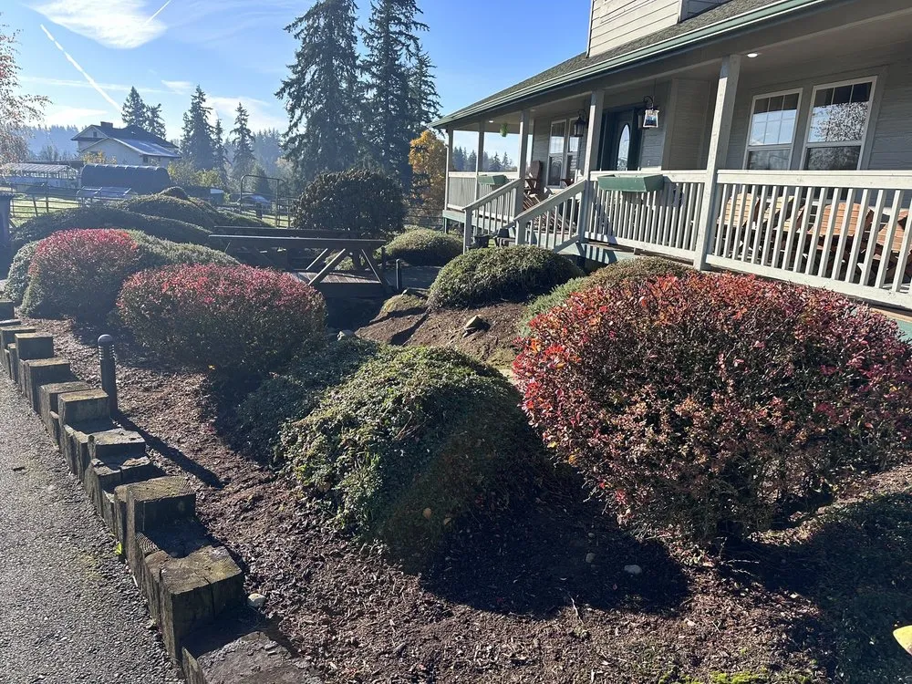 Expert residential landscaping experts serving Milton, WA - Augusta Lawn Care of Edgewood