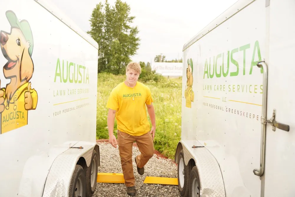 Local lawn mowing service in Pensacola, FL by Augusta Lawn Care Service