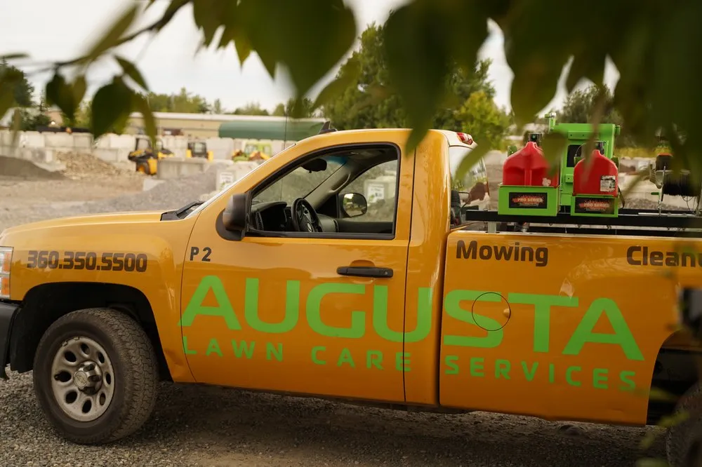 Local landscaping services experts serving Pensacola, FL - Augusta Lawn Care Service