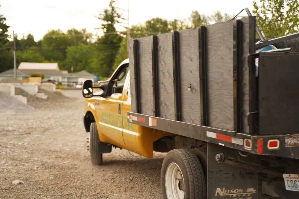 Top-rated lawn mowing service experts serving Pensacola, FL - Augusta Lawn Care Service