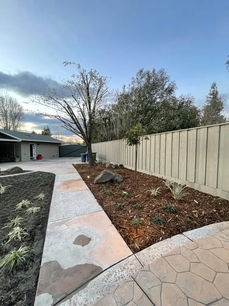 Top-rated yard maintenance with custom design in Tracy, CA by Augusta Lawn Care Services - Tracy