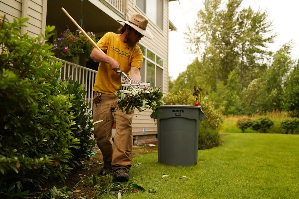 Affordable garden landscaping for homes in Maple Shade, NJ by Augusta Lawn Care Services