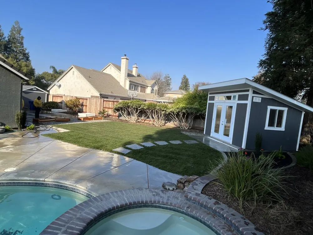 Professional yard maintenance for beautiful yards in Modesto, CA by Augusta Lawn Care Services of Modesto