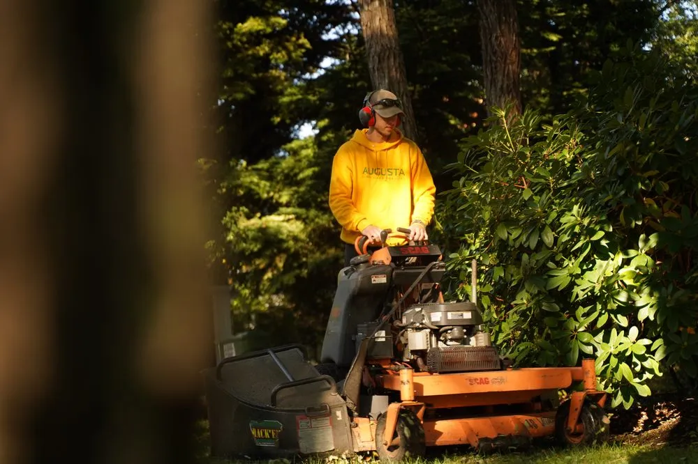 Local yard cleanup service experts serving Sandwich, MA - Augusta Lawn Care Services