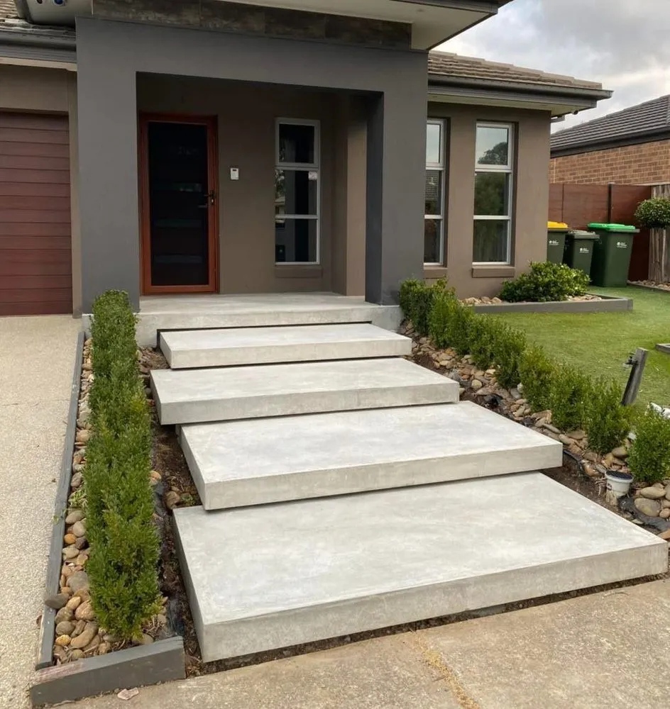 Custom yard maintenance in Murrieta, CA - Augustin Concrete