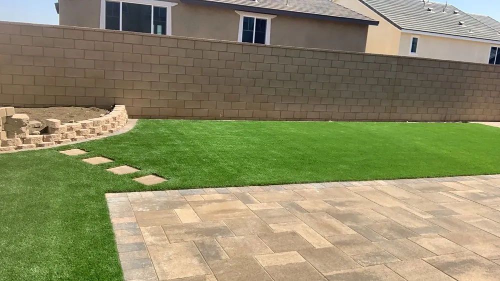 Trusted garden landscaping in Murrieta, CA by Augustin Concrete