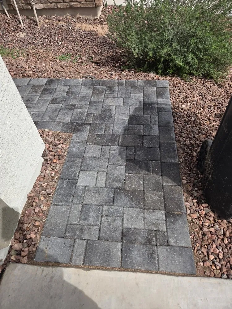 Professional yard cleanup service for homes across Surprise, AZ - Augustins Landscaping