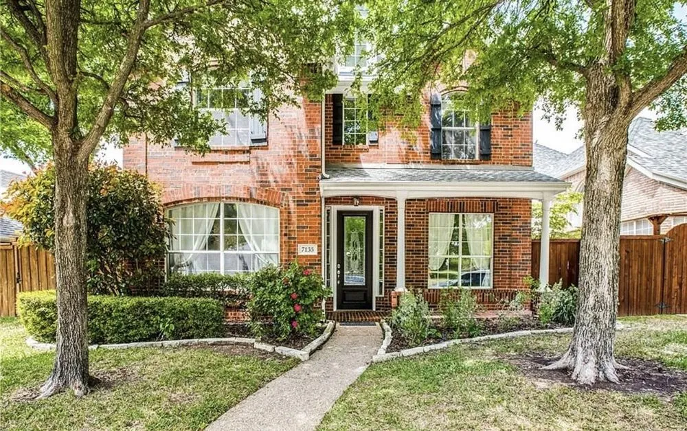 Reliable lawn care service near you across Plano, TX - Augusto's Property Care