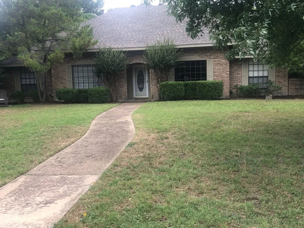 Affordable garden landscaping in Plano, TX by Augusto's Property Care