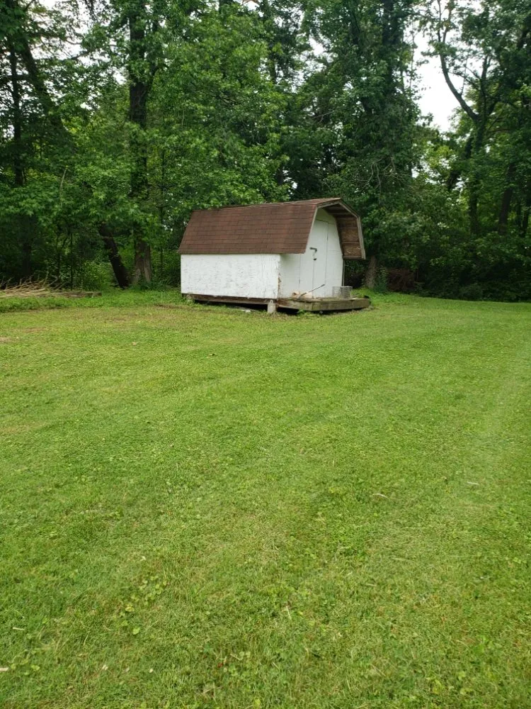 Custom landscape design for residential properties in Louisville, KY by Aura Services