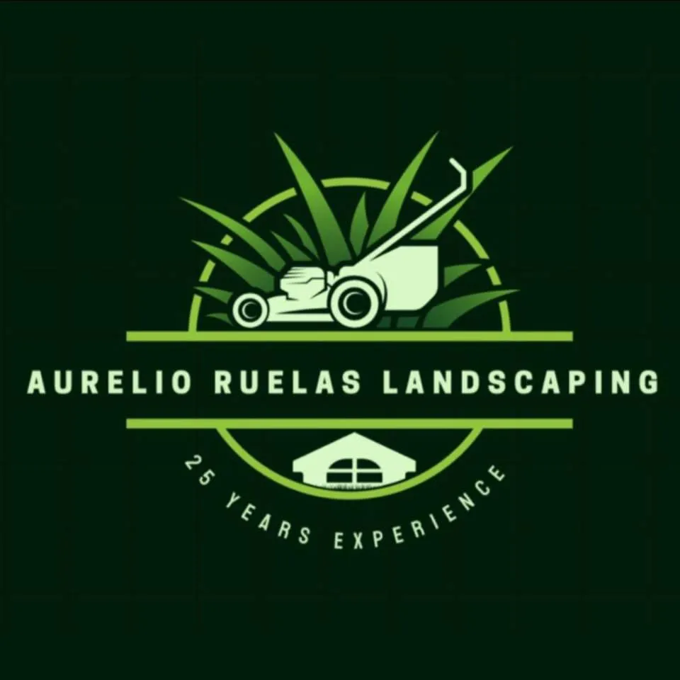 Custom lawn mowing service in El Mirage, AZ by Aurelio Ruelas Landscaping