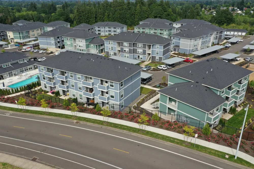 Reliable yard maintenance for homes across Aurora, OR - Aurora Landscape