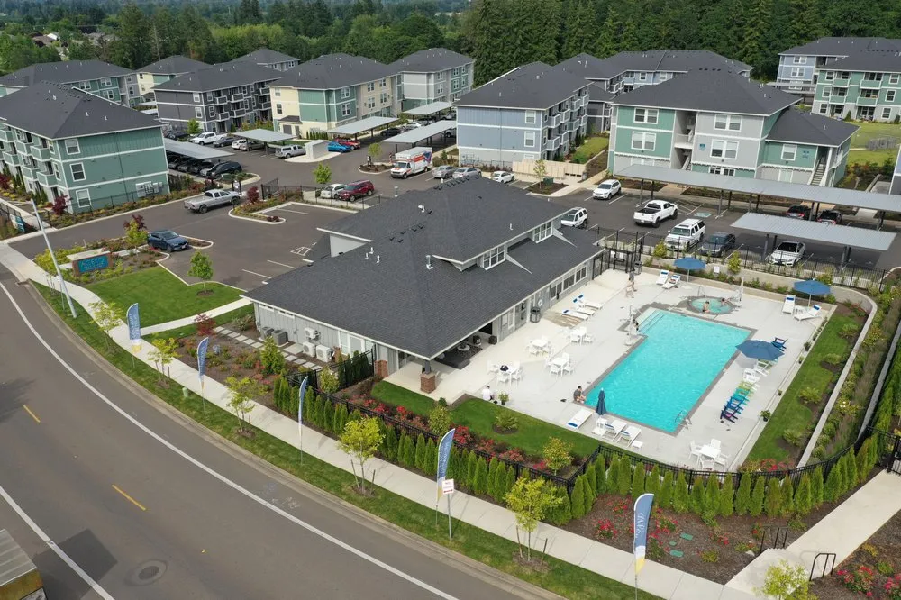 Local lawn care service for beautiful yards across Aurora, OR - Aurora Landscape