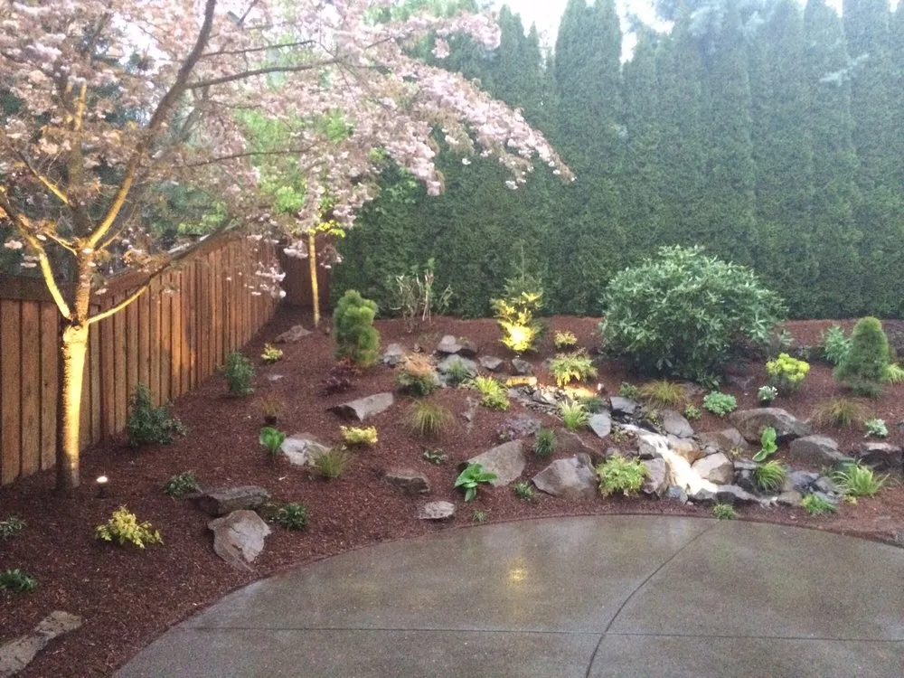 Custom yard maintenance with custom design in Aurora, OR by Aurora Landscape