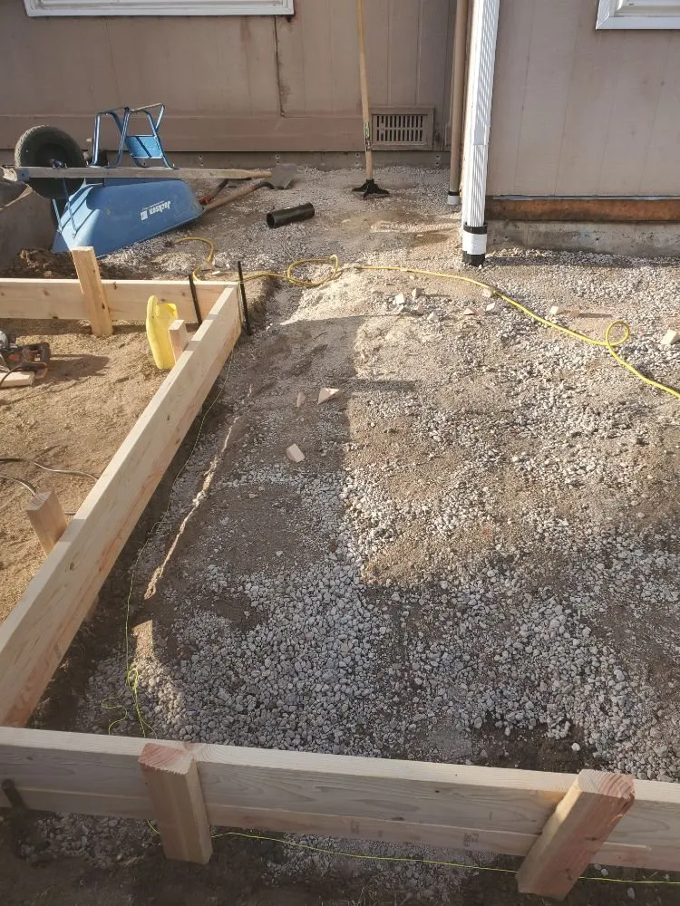 Local yard cleanup service in Aurora, CO by Aurora Lawn service