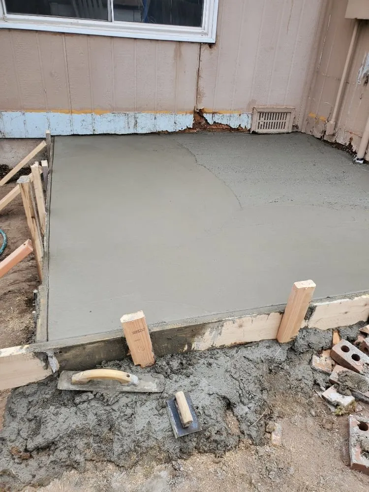 Local lawn mowing service in Aurora, CO by Aurora Lawn service