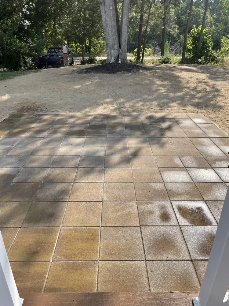 Reliable outdoor landscaping experts serving Ellendale, DE - Auryck