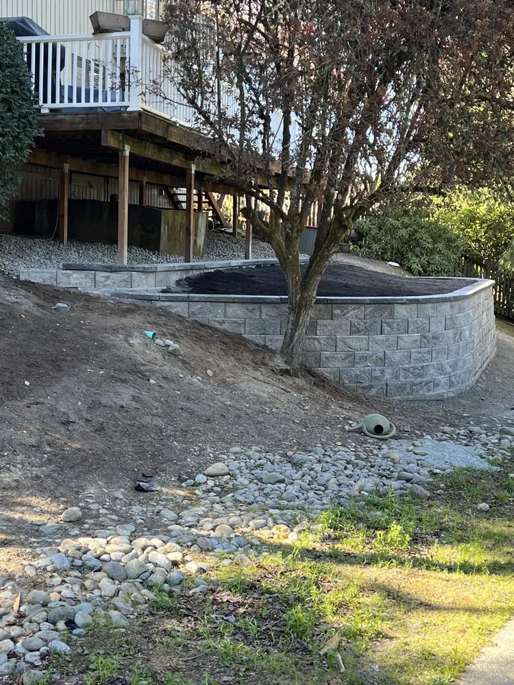 Expert outdoor landscaping for homes in Everett, WA by Ausencio Landscaping