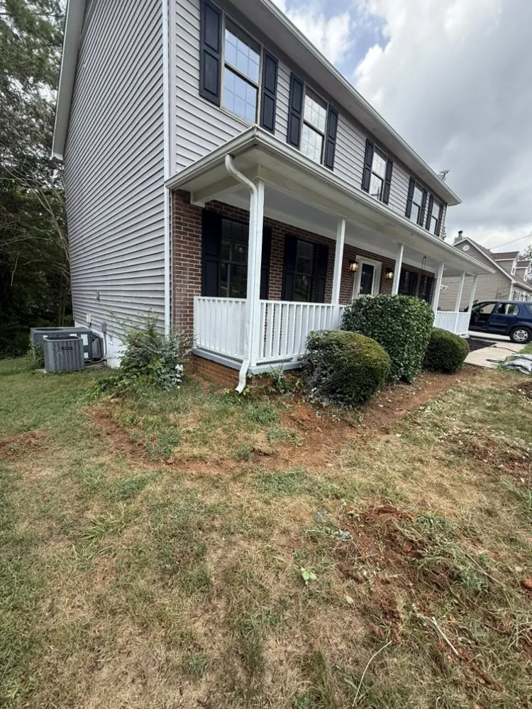 Professional yard maintenance for residential properties in Knoxville, TN by Ausmo's Landscaping