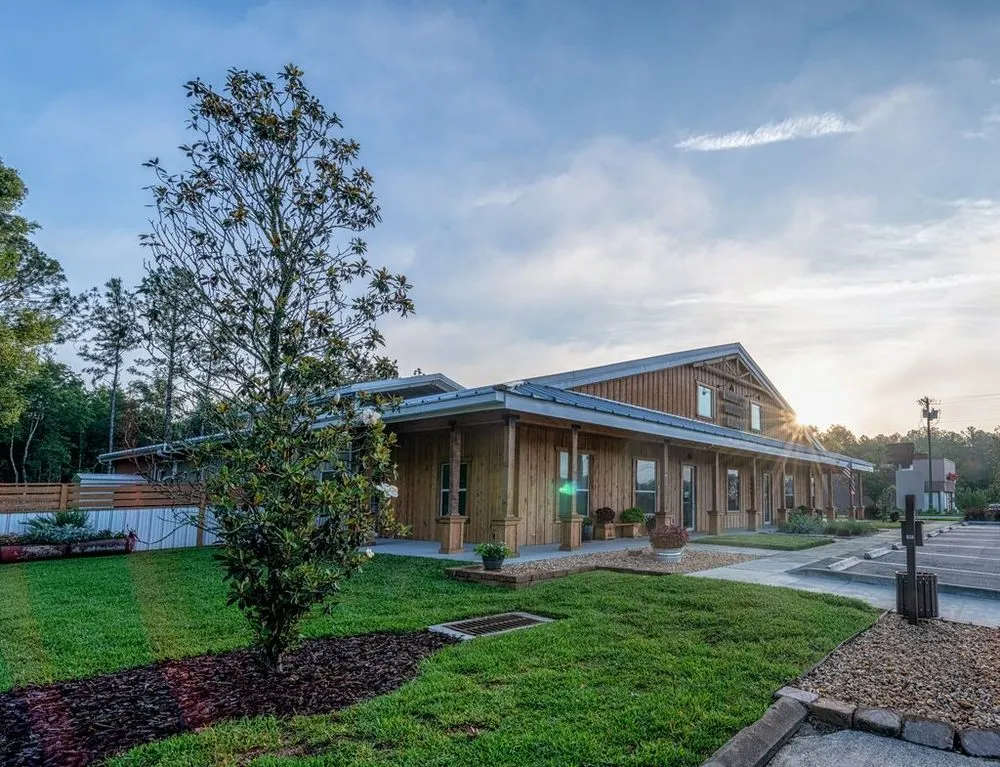 Affordable residential landscaping for year-round maintenance in Orange Park, FL by Aussie Landscape Management