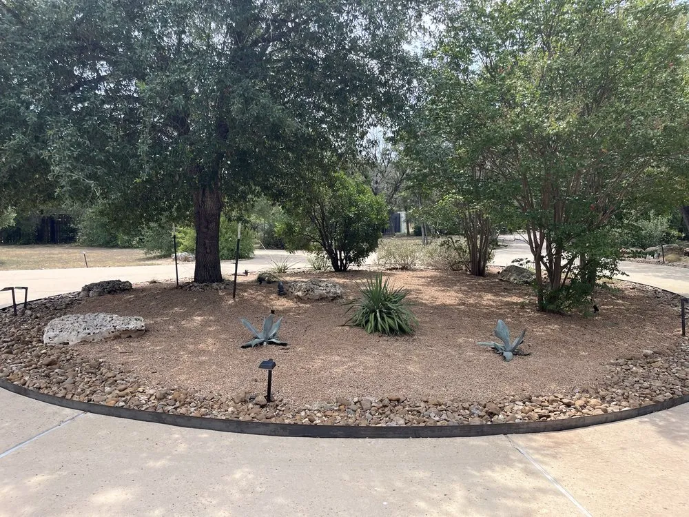 Professional landscaping services experts serving Austin, TX - Austin Hardscapes